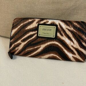 Wallet Nicole Miller